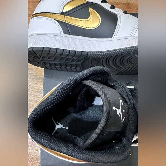 Air Jordan 1 mid (GS) - Picture 9 of 9